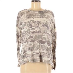 Rock & Republic‎ M grey camo pattern crew neck long sleeve stretch sweater